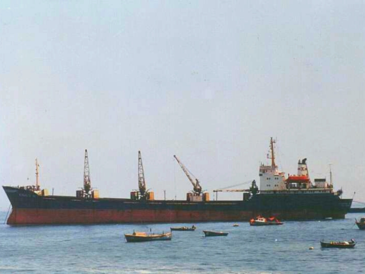 CĂLIMĂNEȘTI, cargou de 8.750 TDW, construit în 1974 la Ș.N. Galați