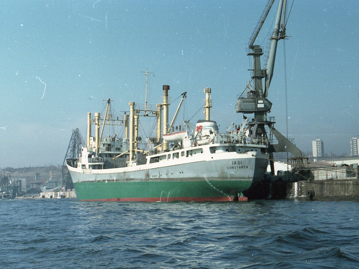 IAȘI, cargou de 4400 TDW, construit în 1967 la Ș.N. Galați